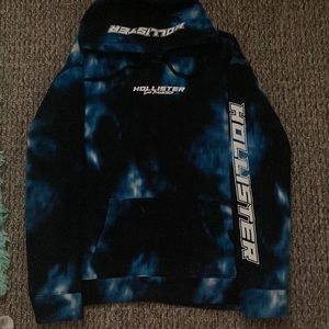size medium Hollister hoodie.